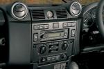 Land Rover Defender 2006 года